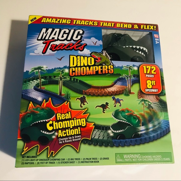 NEW! Magic Tracks Dino Chompers 172 Pcs 8 Ft Tracks Raptor Car LED Chomp Action - Picture 2 of 3